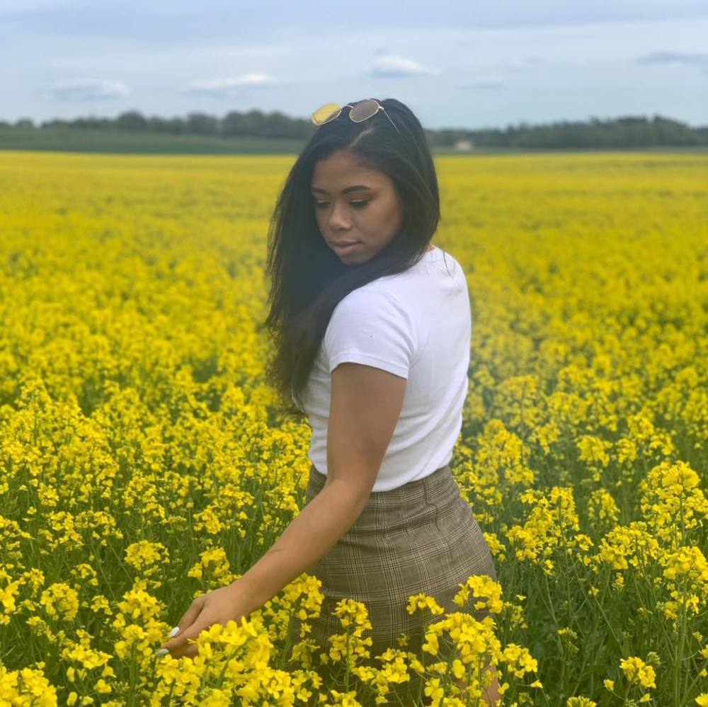 Meet your Posher, Ariela
